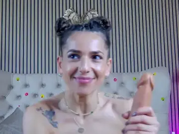 Stripchat Live Sex of PlayfulShow