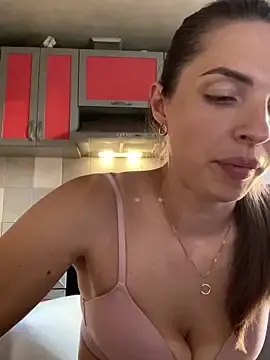 Stripchat Best Webcam of SeducingYoghourt