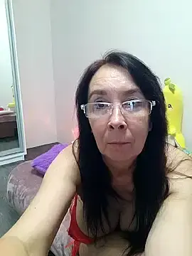 Stripchat Watch Live Sex Cams of Celine_Faer1