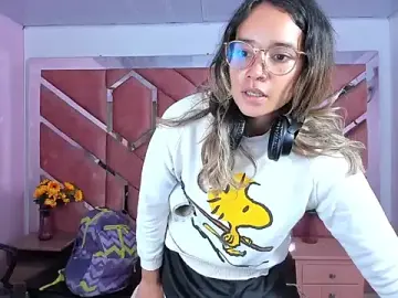 Stripchat Live Sex Cam of Olivia_Fox69
